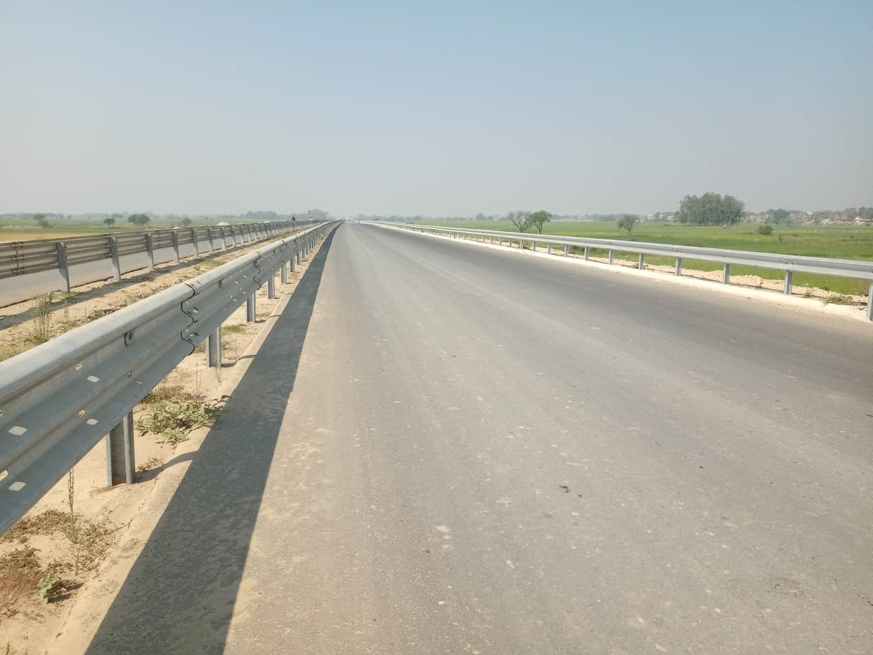 Six spurs will be constructed at Maldepur to protect the greenfield expressway from Ganga river erosion.