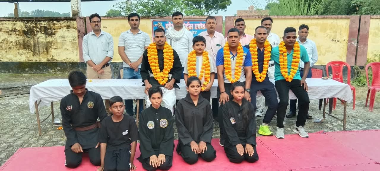 केराकत के छितौना में फौजी स्पोर्ट्स एकेडमी का शुभारंभ । संवाद।