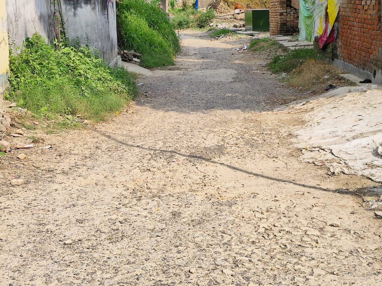 Satanpur approach road remains incomplete even after five years; villagers facing difficulties