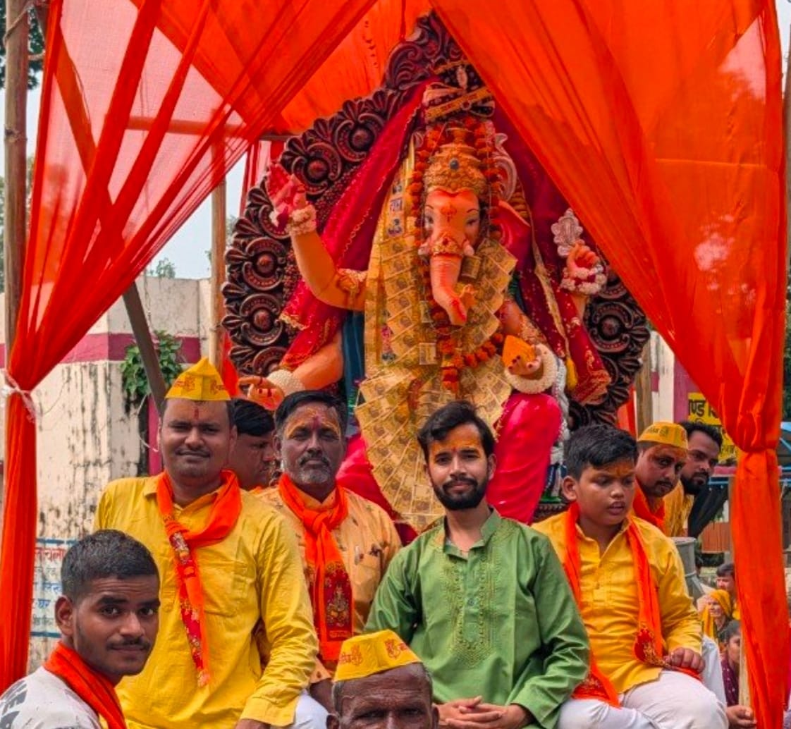 Gajanan bid farewell with reverence.