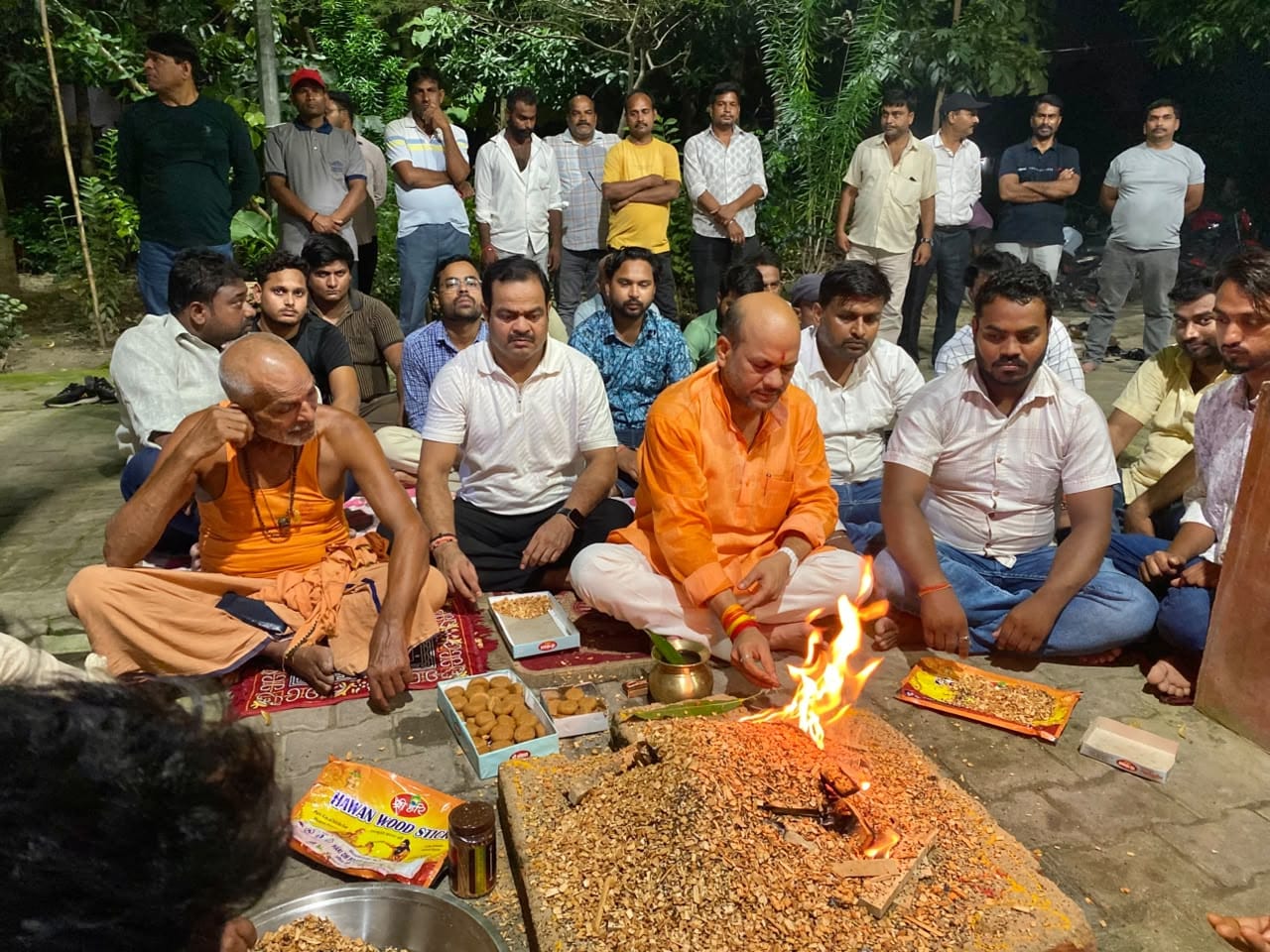 प्रधानमंत्री नरेंद्र मोदी के जन्मदिन के अवसर पर मानस कॉलोनी स्थित प्राचीन श्री बुढ़िया माता मंद