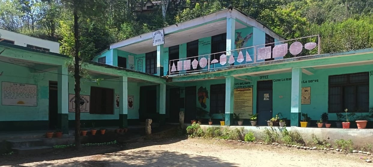 Shortage of teachers at Aanas School