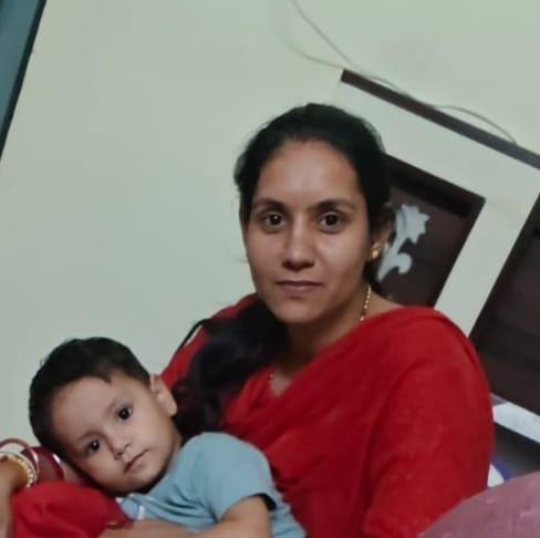 सिरसा। मृतक कविता अपनी बेटी सानवी के साथ। फाइल फोटो