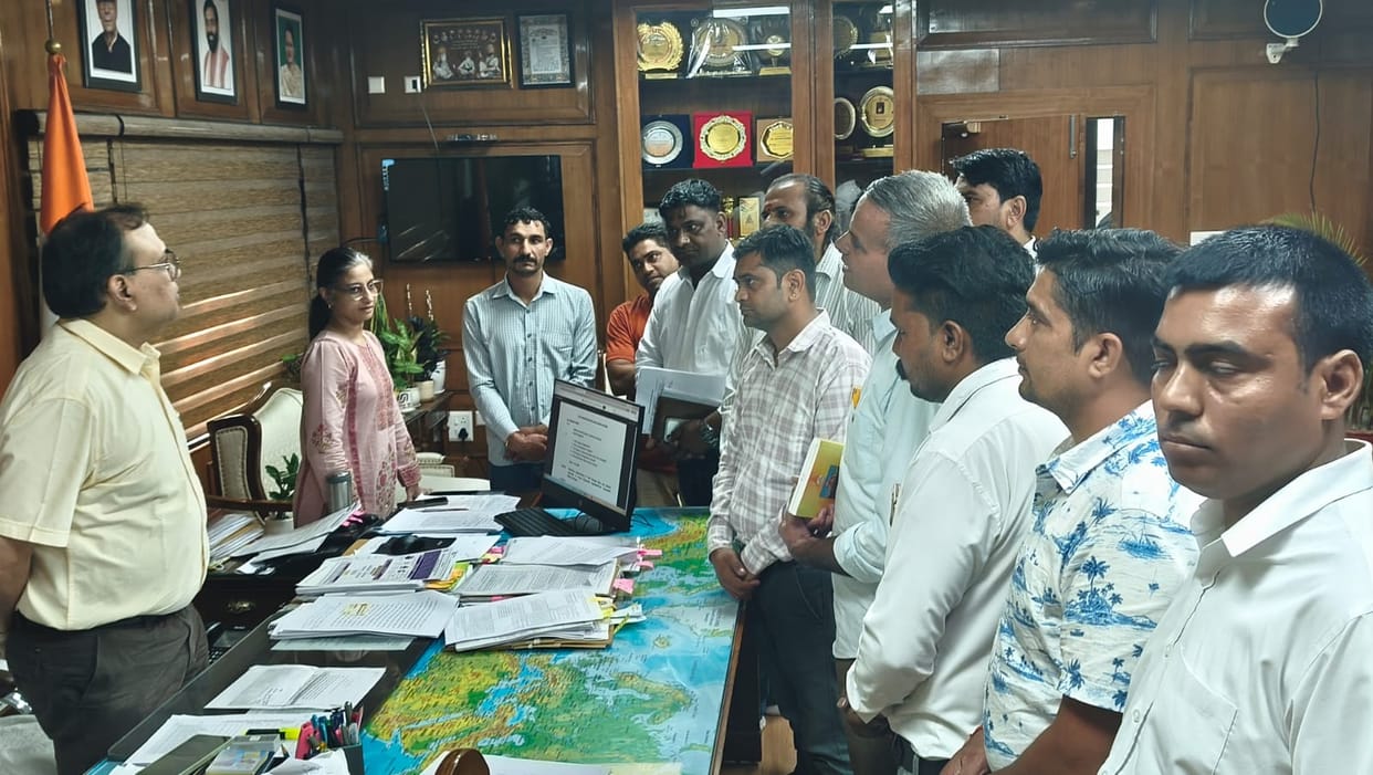 Director General assures early resolution of health workers demands