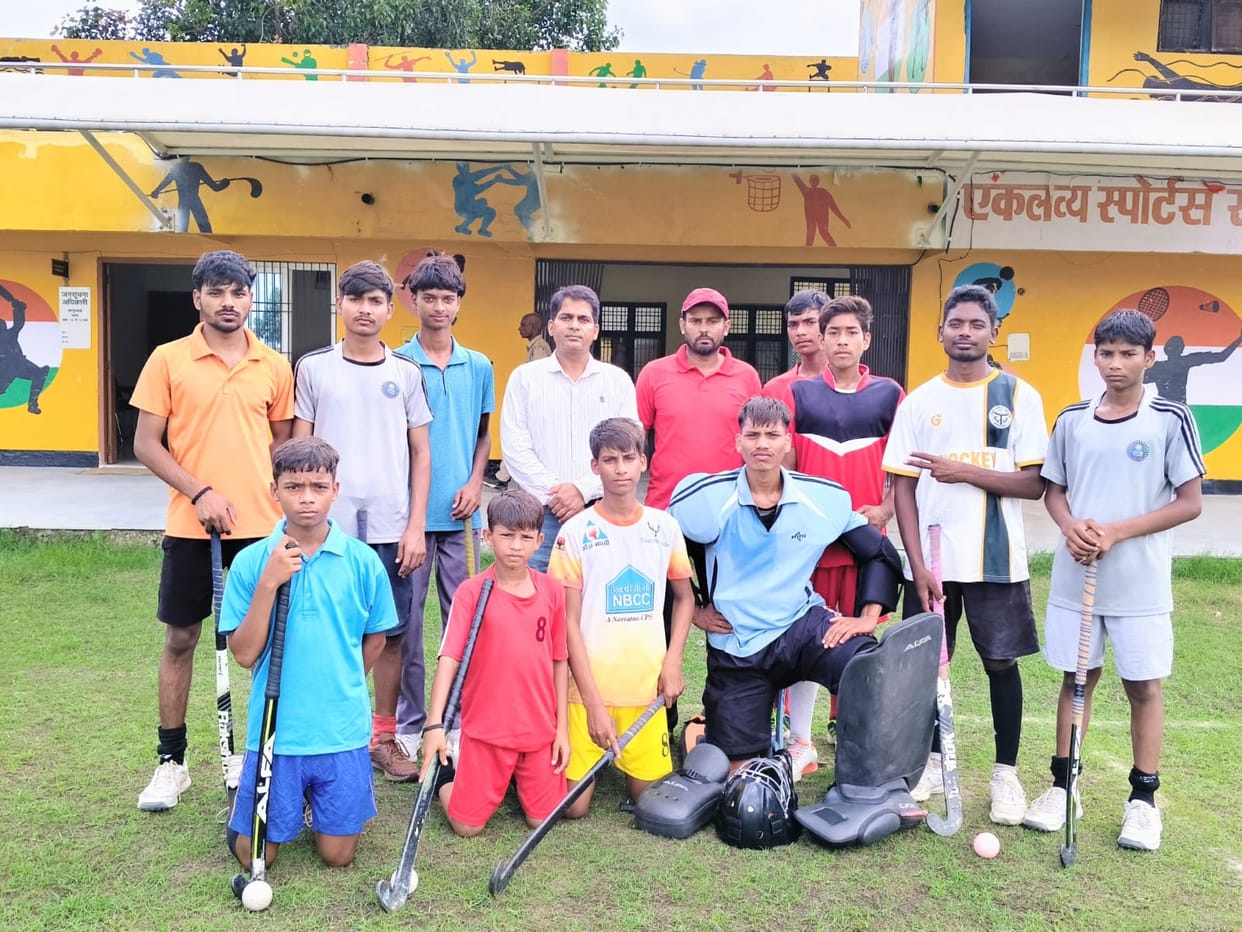 Selection of 10 players for the divisional level in hockey trials