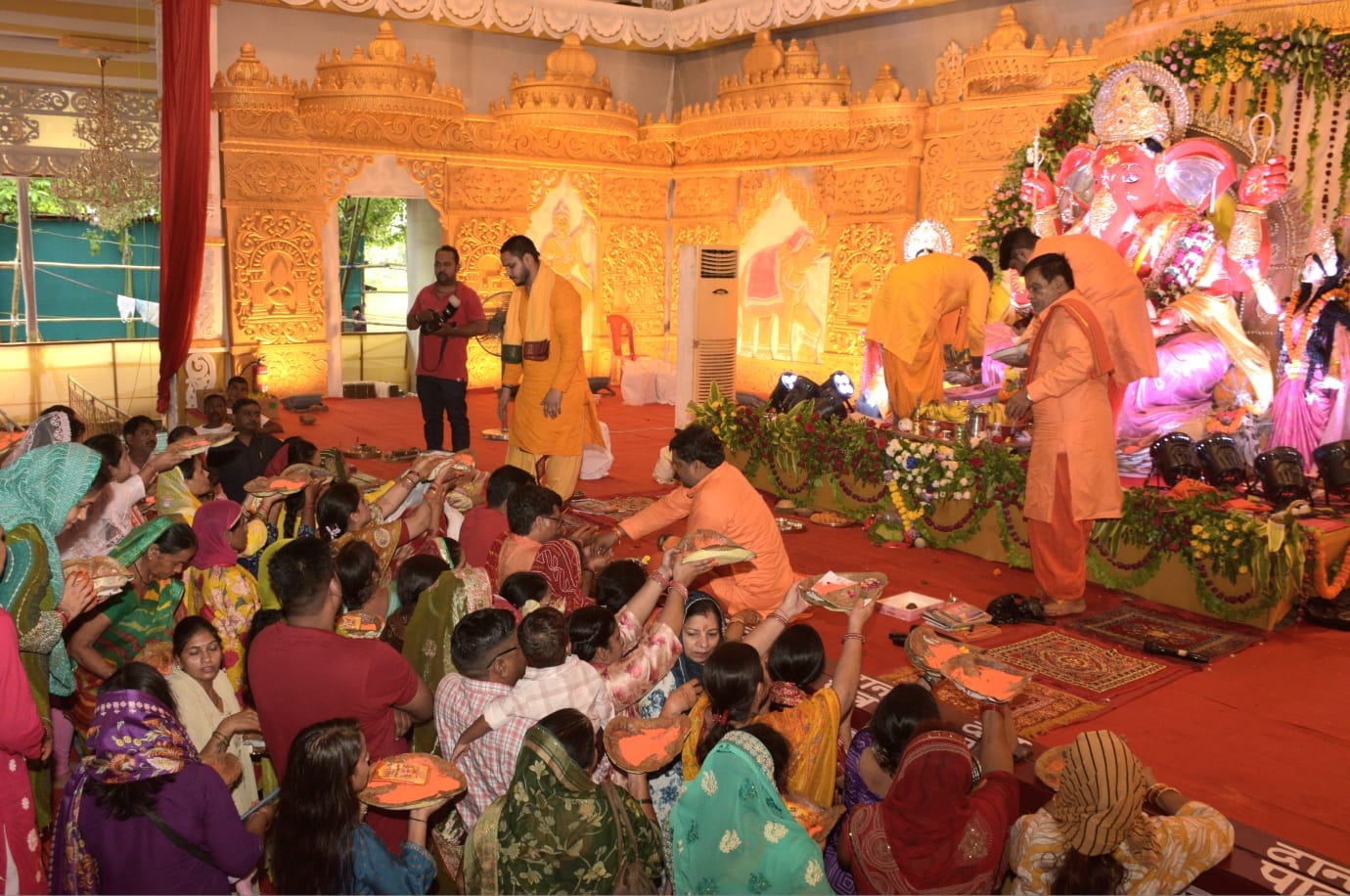 Ganesh Visarjan 2026 Know Which Direction Bappa Should Face Before Visarjan in hindi