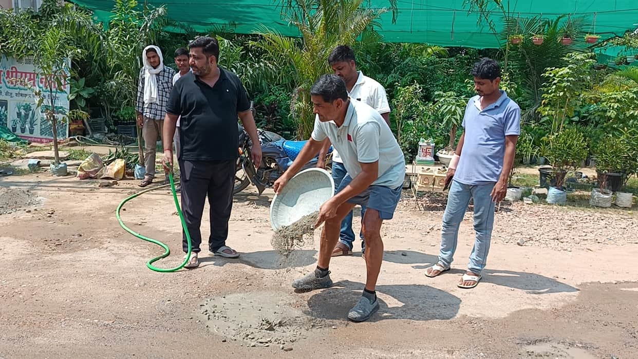 Filled the potholes on the Andhau bypass road through voluntary labor.