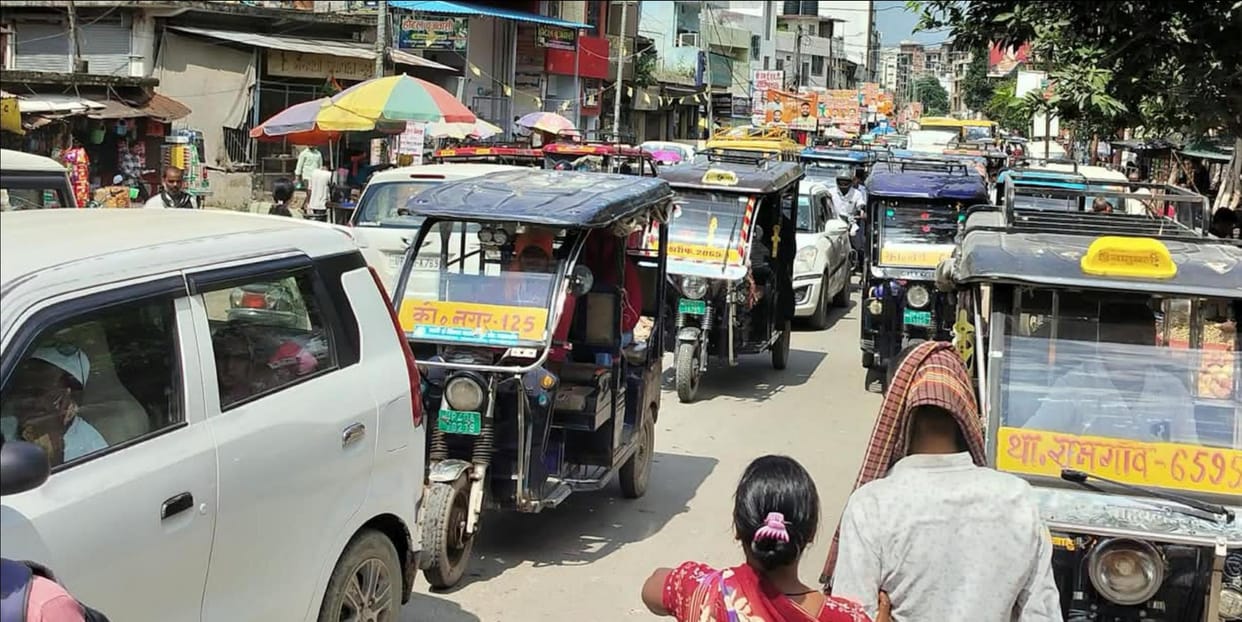 The city grappled with traffic jams all day due to improper parking.
