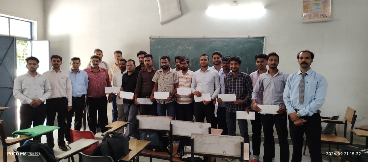 चौधरी शिवनाथ सिंह शांडिल्य पीजी कॉलेज माछरा में कृषि संकाय के छात्र कॉलेज प्लेसमेंट में नौकरी प