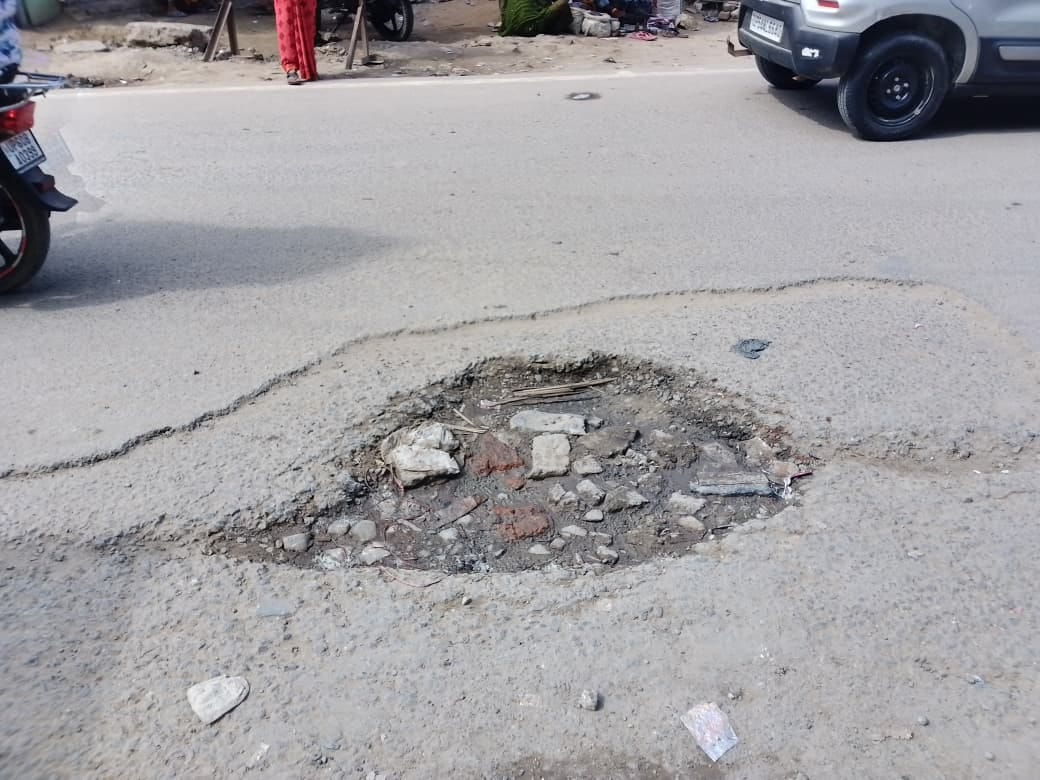 Ten black spots on NH-31 to be rectified and potholes filled at a cost of 300 crore.