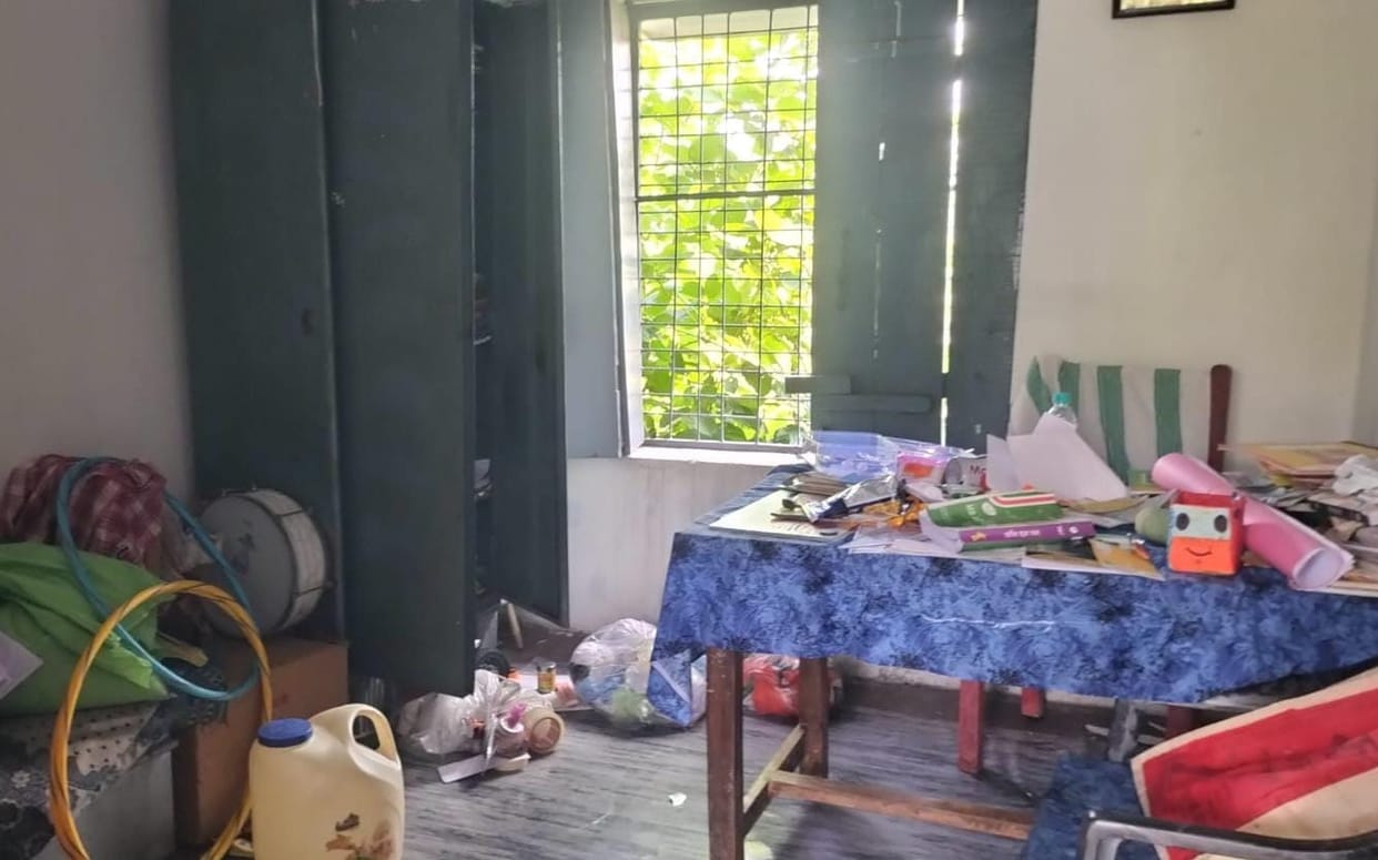 Breaking the locks of a government school, the thieves stole cash, tablets and other items.