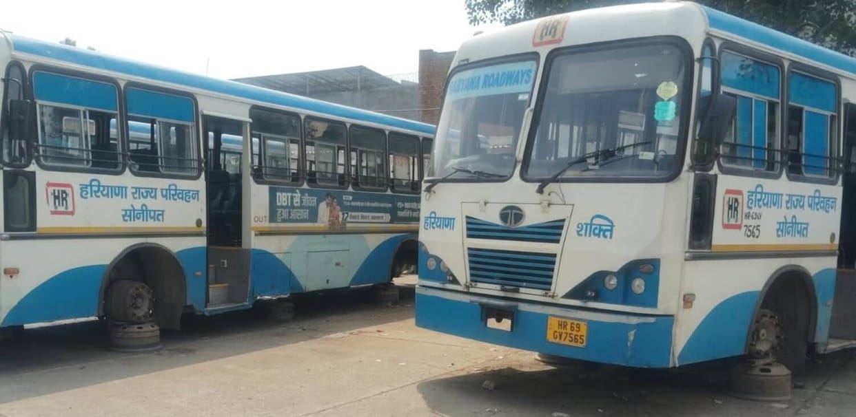 Roadways lacks tires to run buses; four buses have been idle in the workshop for 20 days.