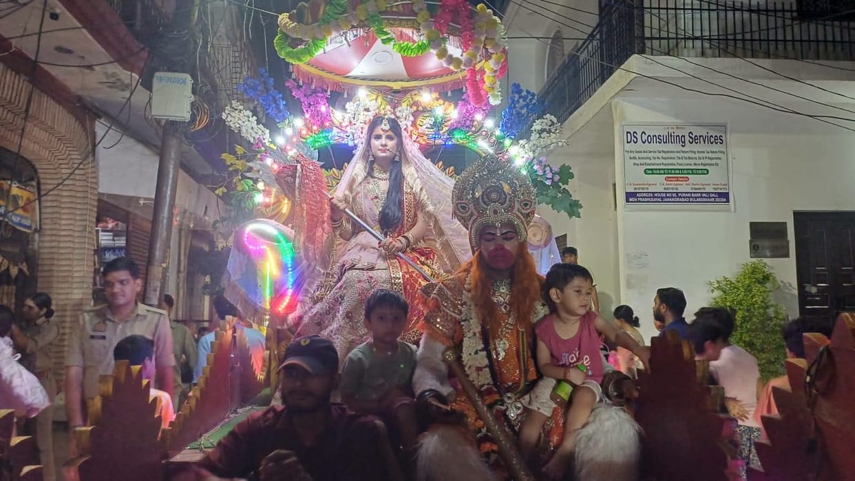 Jahangirabad resounds with chants hailing the Mother Goddess; grand procession taken out from Chamunda Devi Temple.