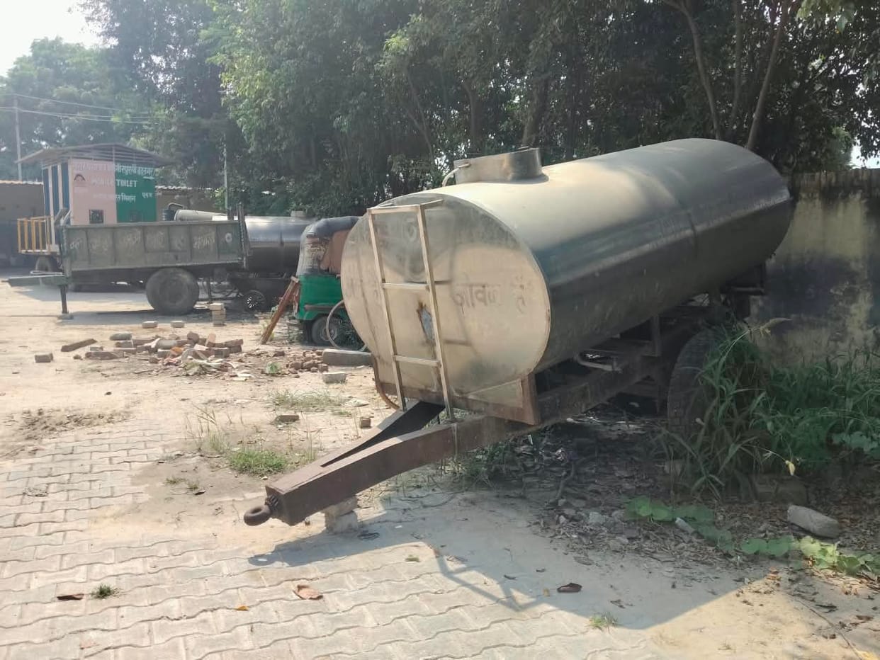 Nagar Panchayat vehicles gathering dust