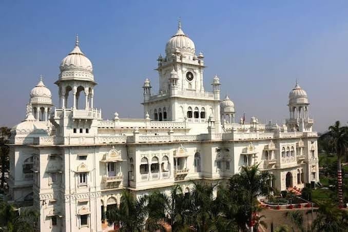 Issue of referral from KGMU to private hospital flares up again, complaint lodged on CM portal