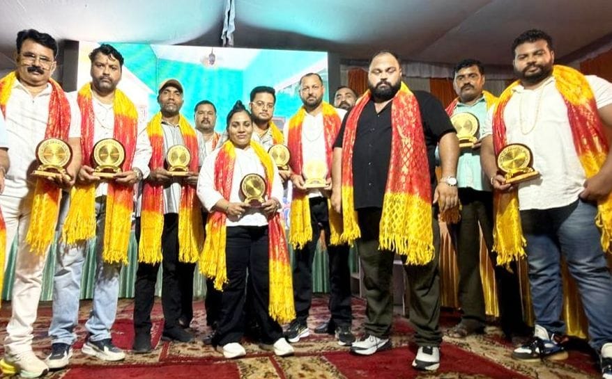 RS Excel Academy and Ultrafit Gym take first place in Deadlift Championship.