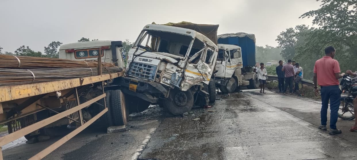 Trailer rammed into already accident-damaged vehicle on NH-130 in Morga Chowki, second crash in 24 hours,