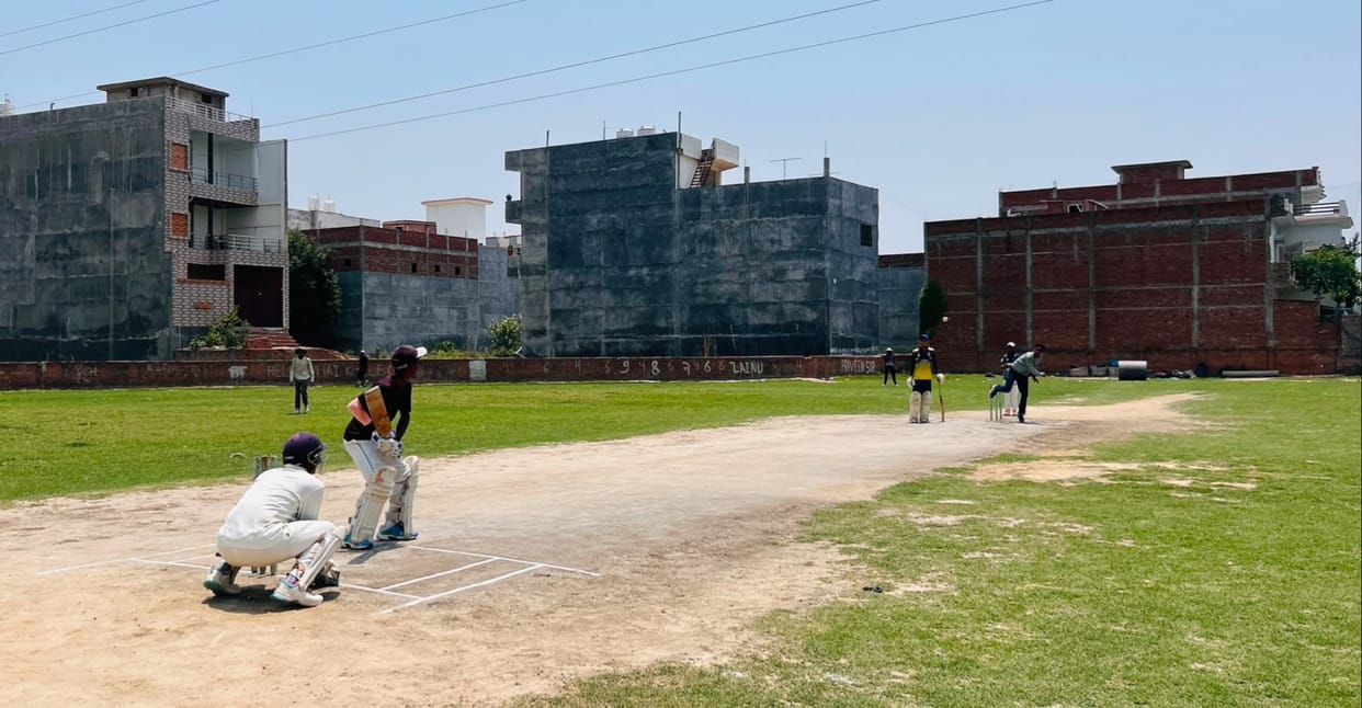 Kings XI Corporate defeated Eleven Stars by 2 wickets