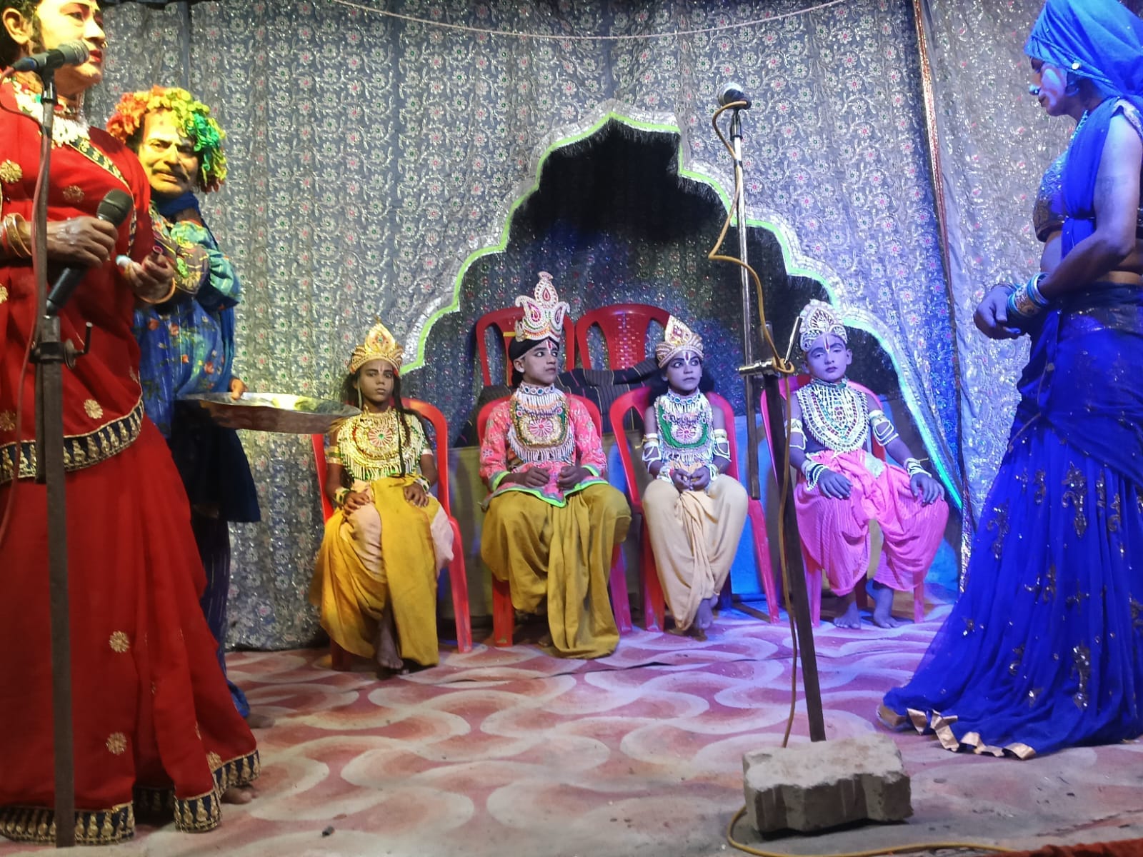 राम कलेवा का हुआ सजीव मंचन करते कलाकार। संवाद