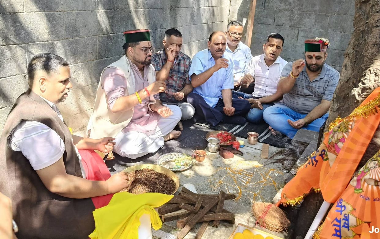 Initiative to conserve the ancient Peepal tree near the Narsingh Temple