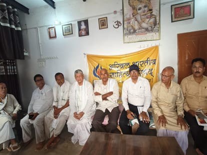 शेखनपुर में अखिल भारतीय साहित्य परिषद की ओर से आयोजित काव्य गोष्ठी-स्रोत-संगठन