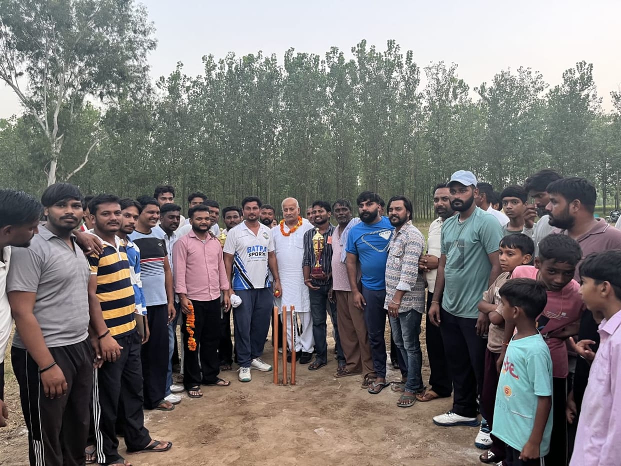 Chhachhrauli won the cricket trophy by defeating Azizpur
