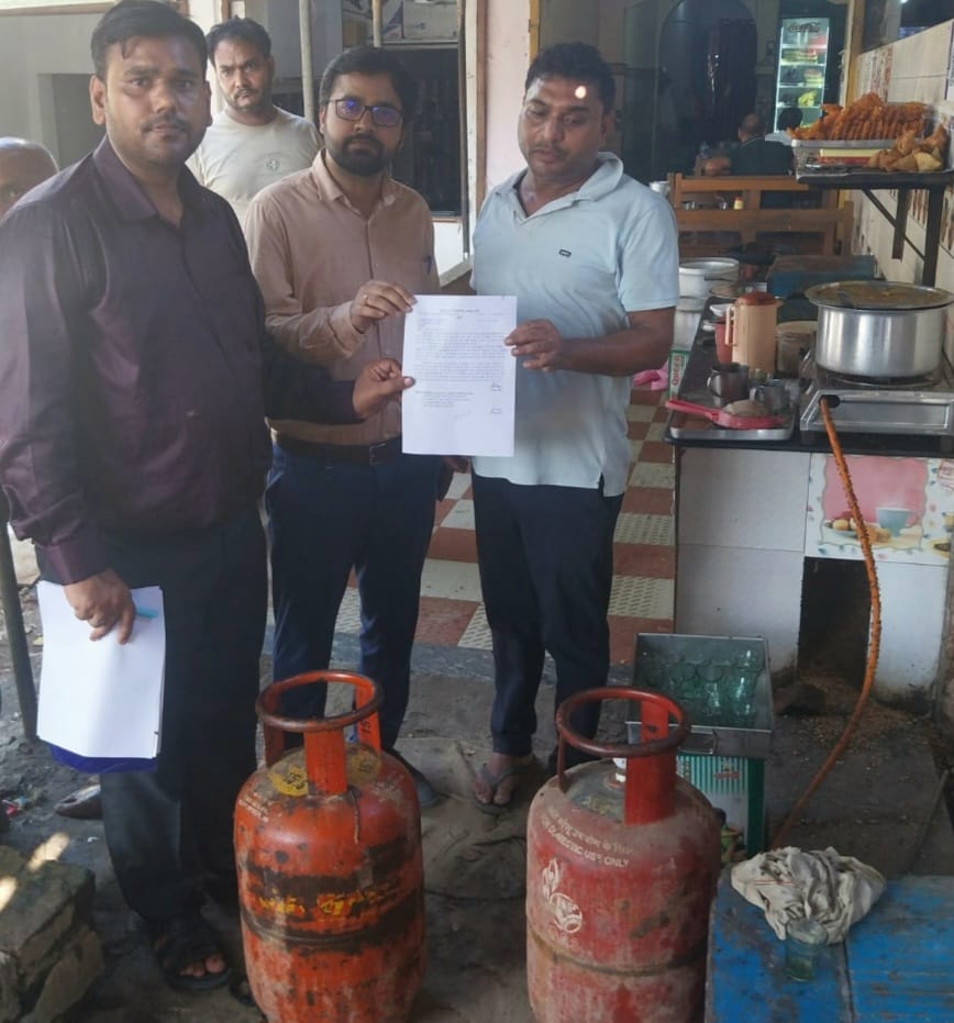 Notices issued to 11 hotels and dhabas for using domestic cylinders for commercial purposes.