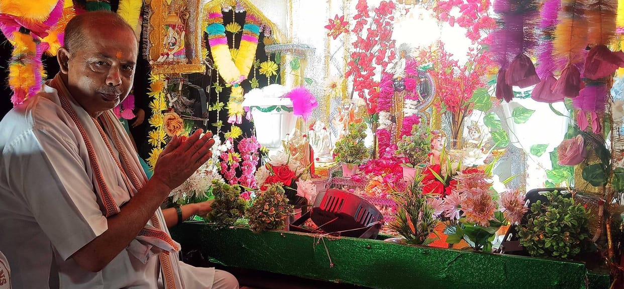 Dauji Maharaj taken out in a ceremonial procession; memories of the revolution revived.