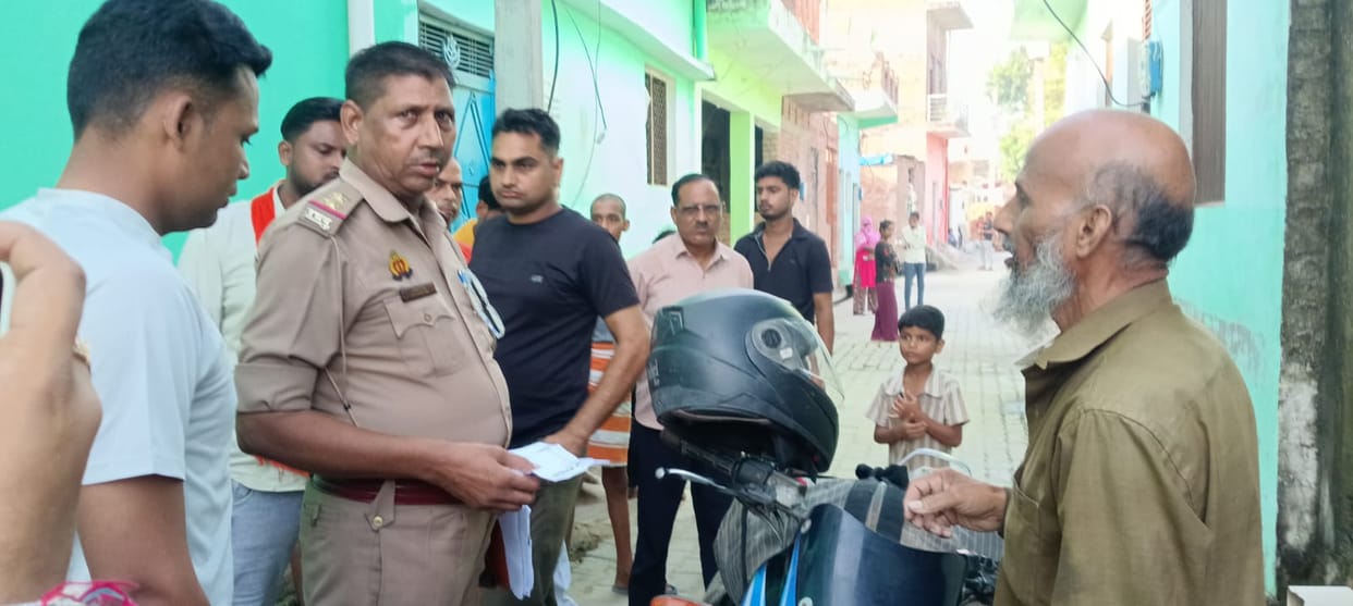 Motorcyclist selling meat nabbed; 65.5 kg seized.