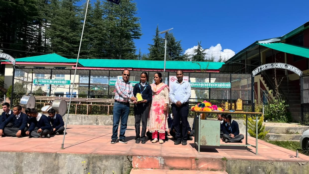 Students from Mandhol School secured first place at the Children's Science Congress