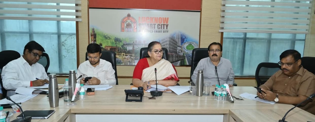Mayor takes a tough stance over the non-operation of closed 'Pink Toilets'; issues ultimatum to make them functional within a week.