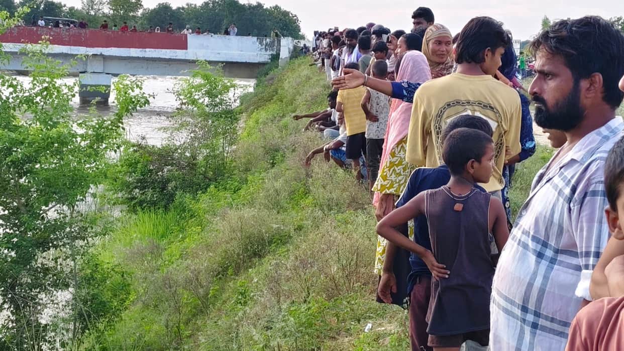 Dolphin spotted in Rapti-Saryu Canal; Forest Department on alert