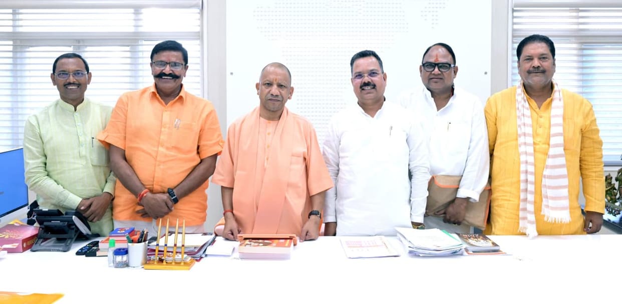 Demand raised for the establishment of a trauma center near the Ganga Expressway.