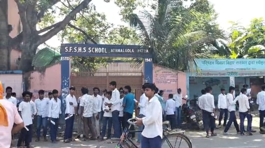 मनमानी का आरोप