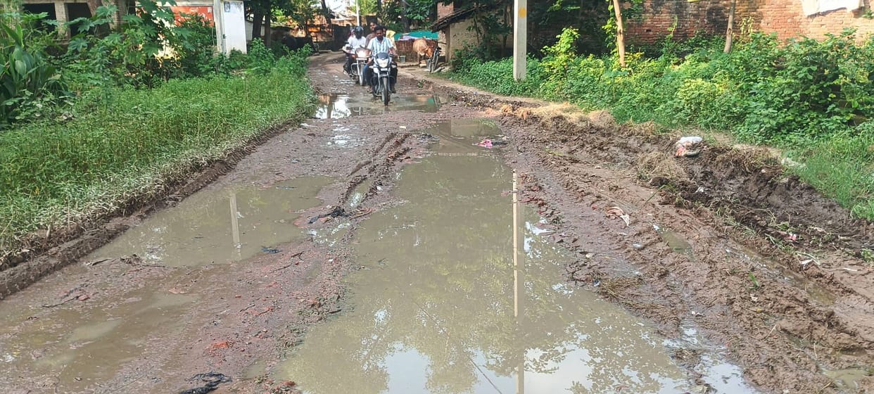 Villagers troubled by clogged drains; demand cleanup