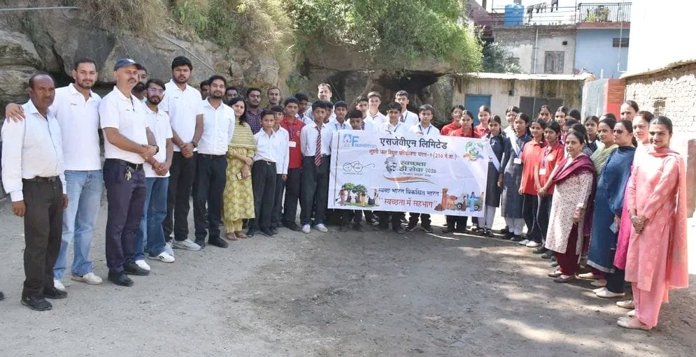 Cleanliness drive conducted at Neerath bus stand and market