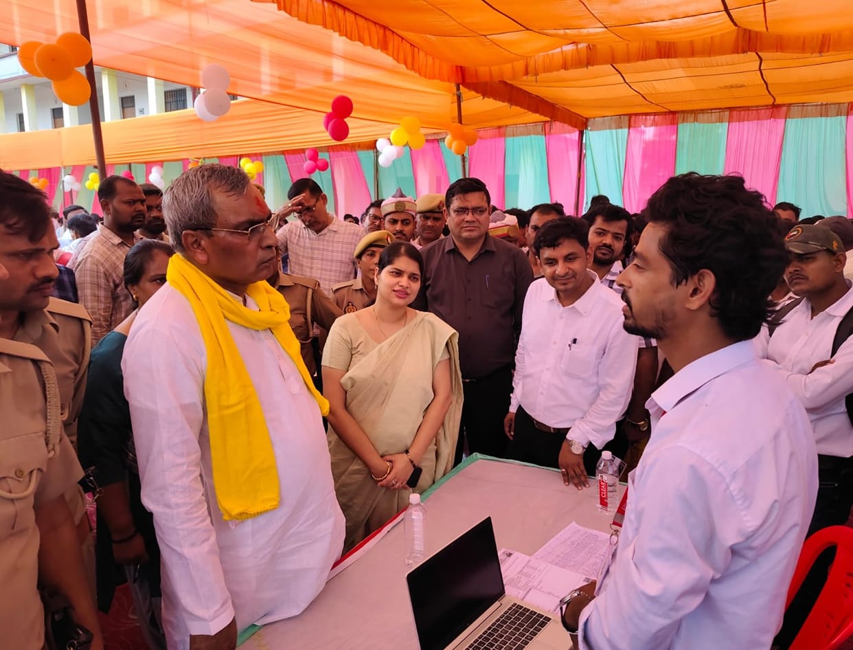 17 companies came, 438 youths got jobs