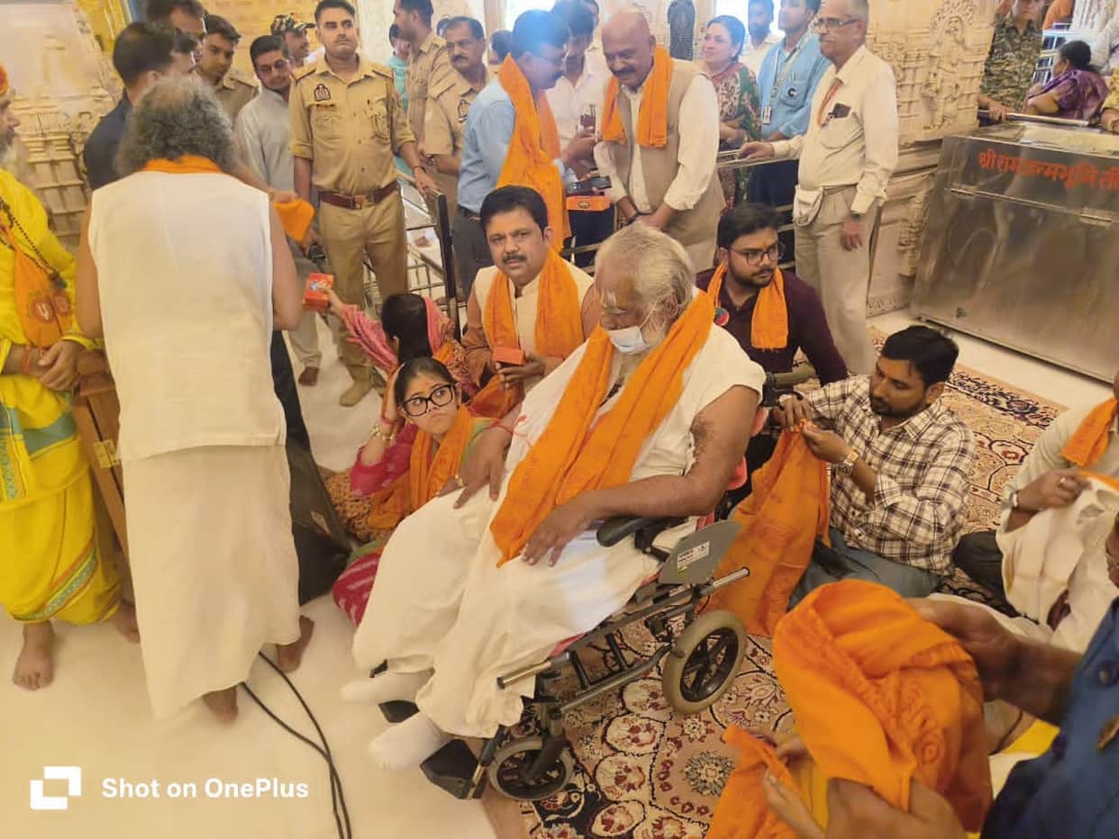 Mahant Nritya Gopal Das arrived at Ram Lalla's court