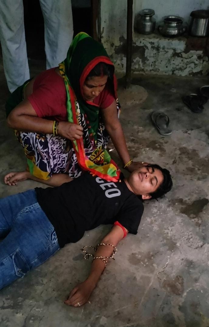 Claim of young woman being bitten by a snake for the eighth time; doctors say there are no symptoms of snakebite.