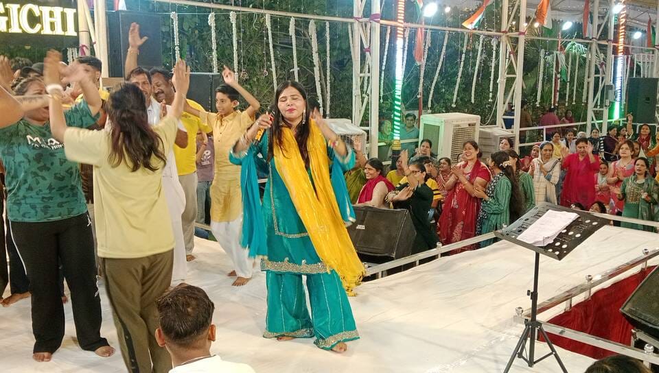 bhajan sandhya in shyam bagichi