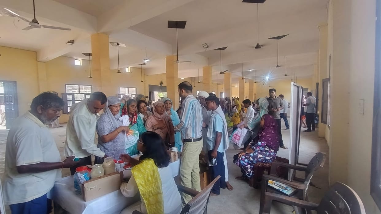 490 patients examined at free camp; Ayurvedic and homeopathic medicines distributed.