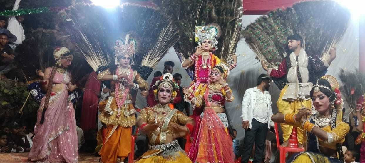 The performances of the artists of Lakhimpur captivated the hearts.