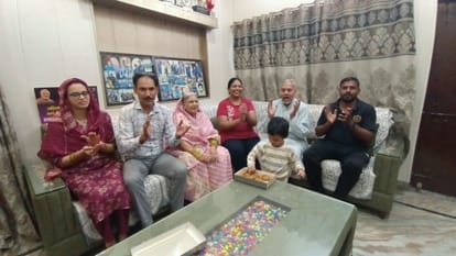 दीप्ति शर्मा का परिवार