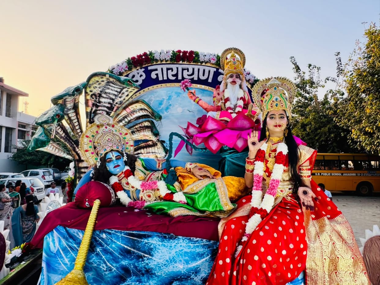 Voices of devotion resonated during Lord Vaman's procession; devotees bowed their heads in reverence.