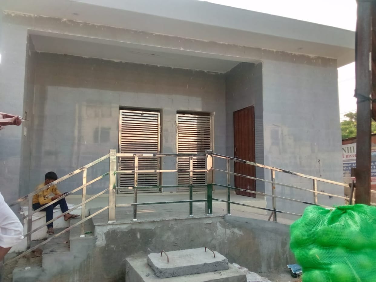 Two modern toilets built at a cost of Rs 30 lakh in the old grain market will provide convenience to the people.