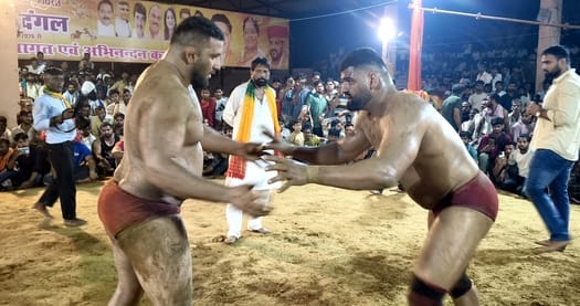 Bout between 'Bharat Kesari' and Iranian wrestler ends in a draw.