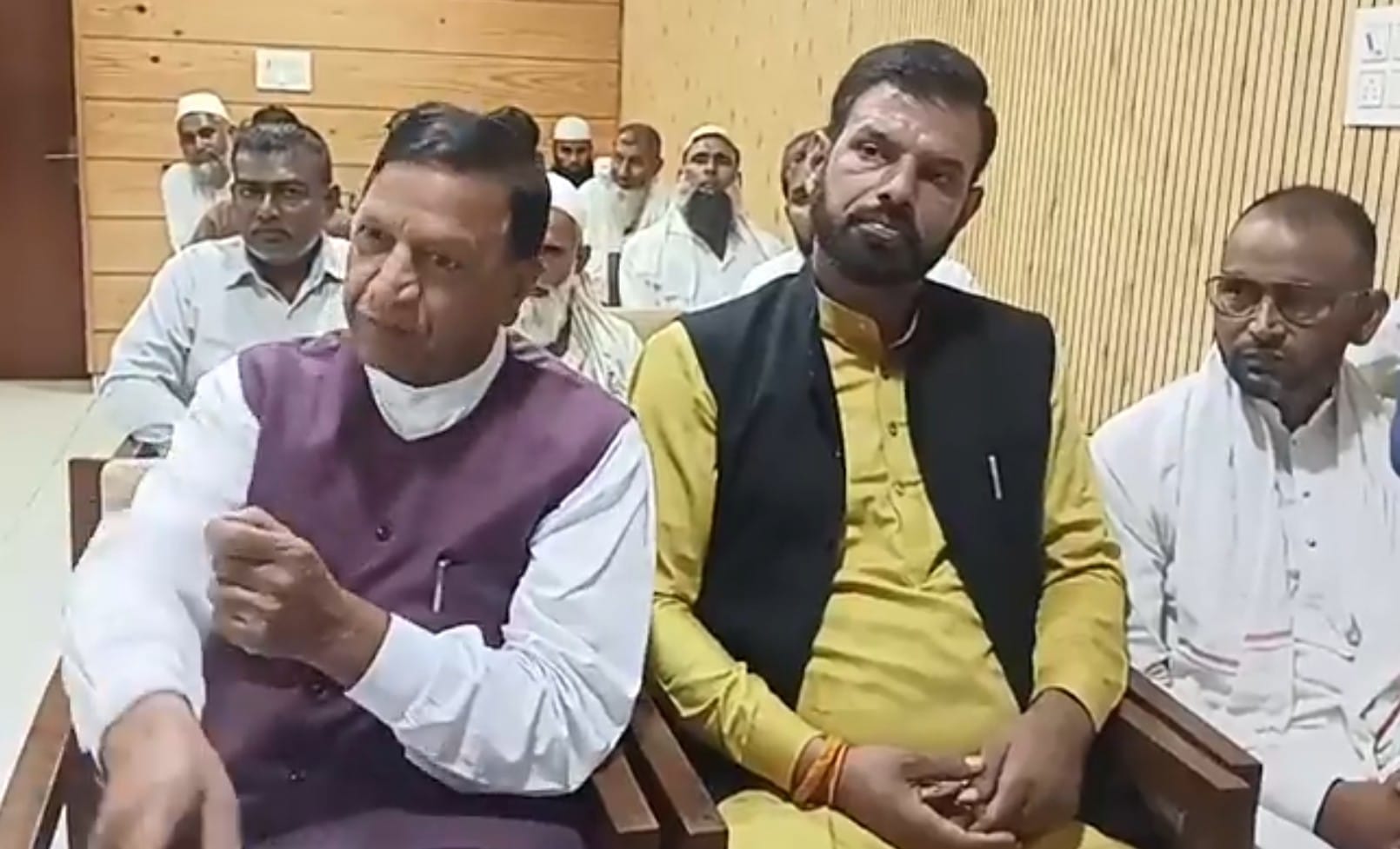 एसडीएम पांवटा साहिब केसमक्ष पिछड़ी ग्राम पंचायत पलहोड़ी की समस्याएं रखते हुए भाजपा प्रदेश अध्यक
