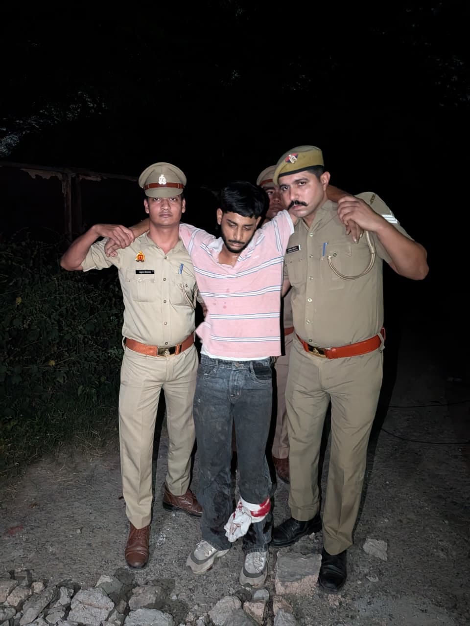 Snatching accused arrested in encounter; injured by gunfire