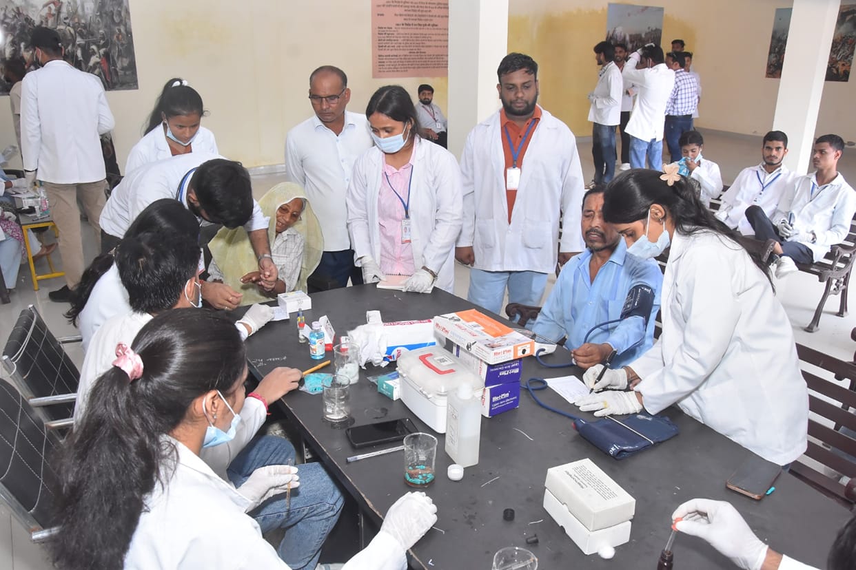 Students conducted health check-ups and distributed medicines.