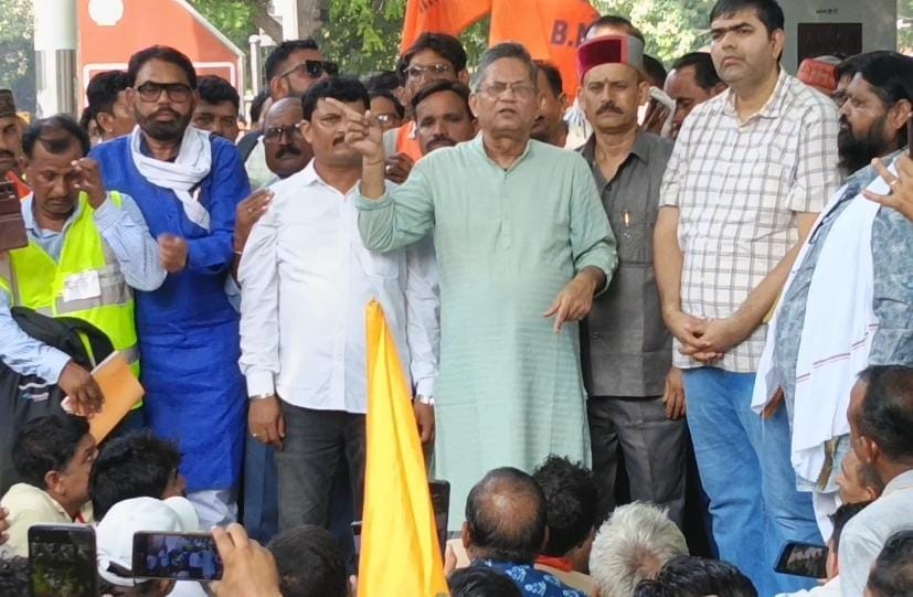 Protest held against the contract system in the cement industry.
